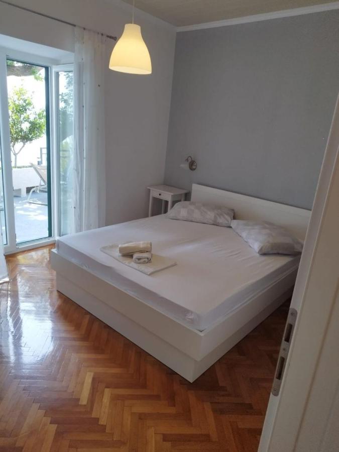 Apartments Mare - 150 M From Beach 브렐라 외부 사진