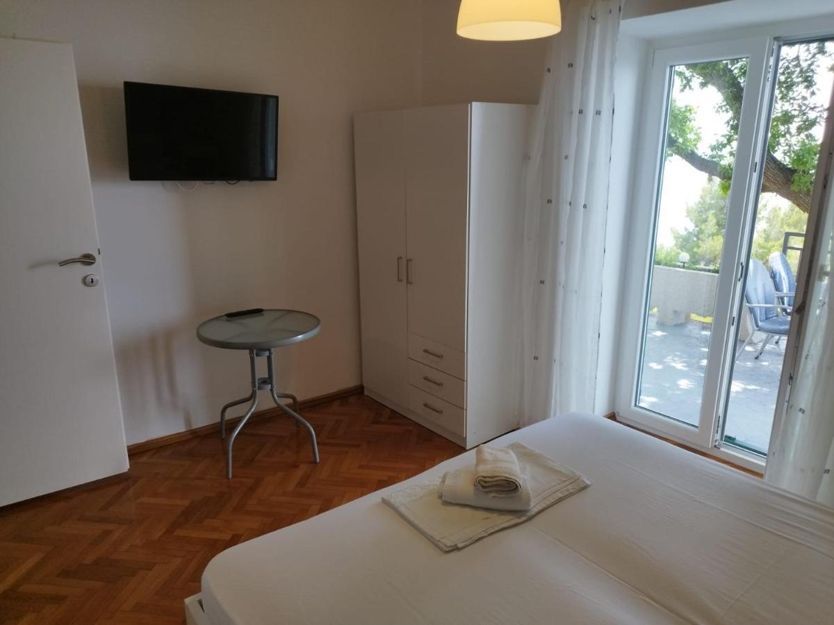 Apartments Mare - 150 M From Beach 브렐라 외부 사진