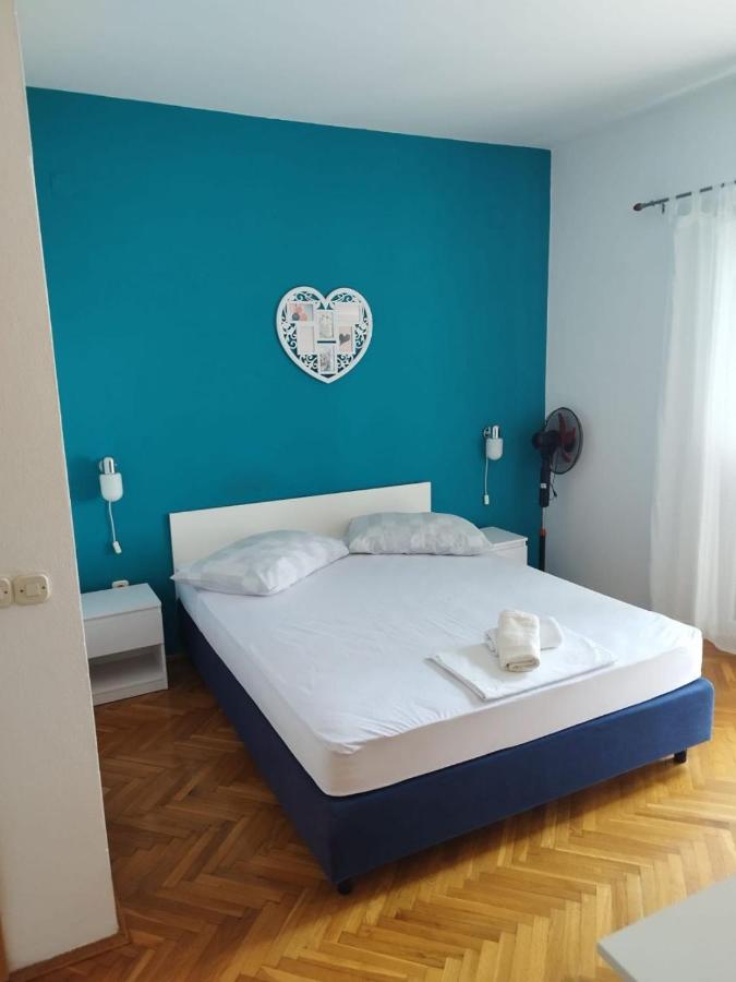 Apartments Mare - 150 M From Beach 브렐라 외부 사진