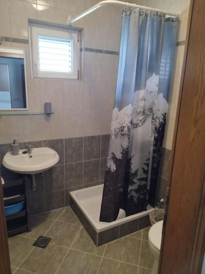 Apartments Mare - 150 M From Beach 브렐라 외부 사진