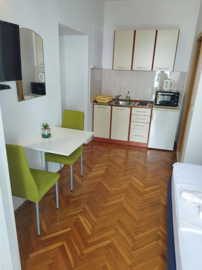 Apartments Mare - 150 M From Beach 브렐라 외부 사진